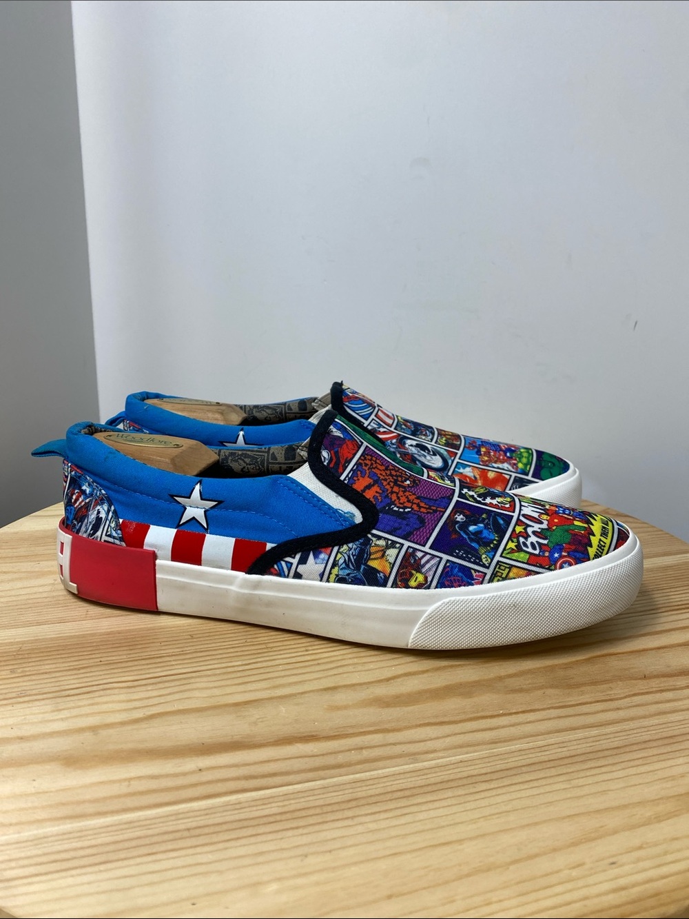 Marvel Comics Ground Up Graphic Print Unisex Slip On Sneakers Men’s Size 11.5